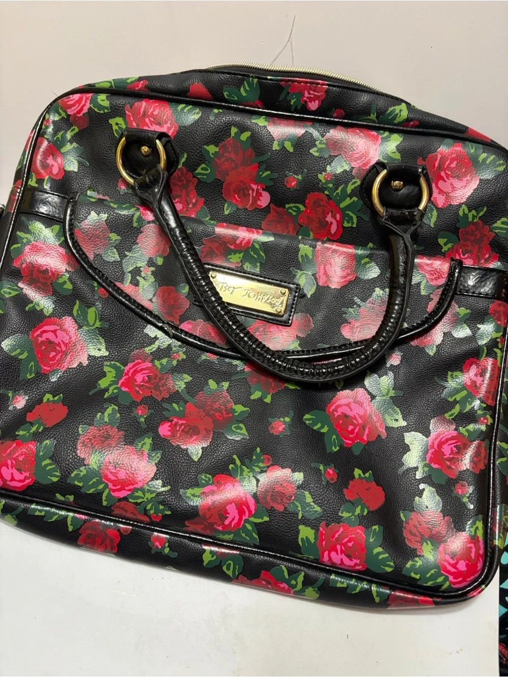 Betsey Johnson RARE Black Tote compiled bag with Pink & Red Rose Print clean